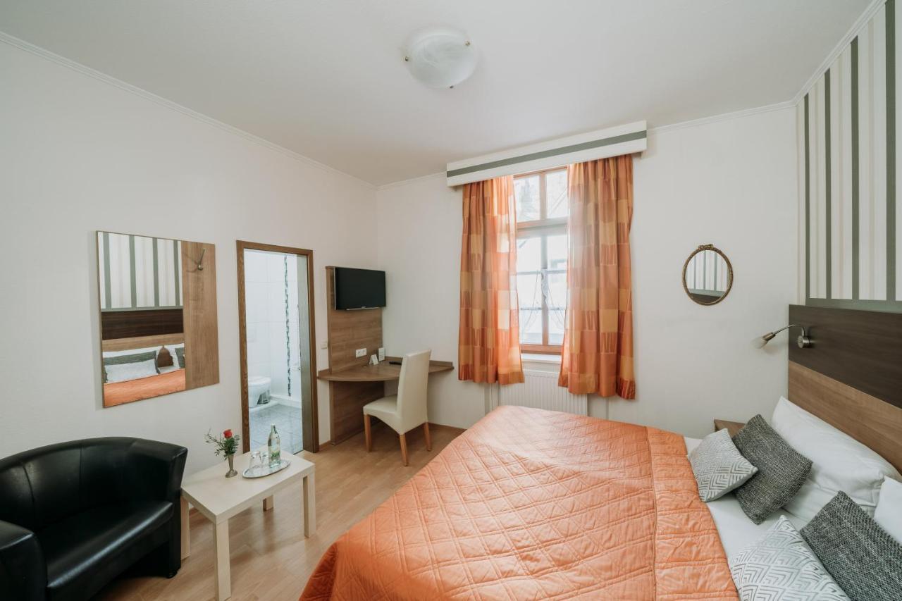Fraenkischer Gasthof-Hotel Zum Koppen Gemunden am Main エクステリア 写真